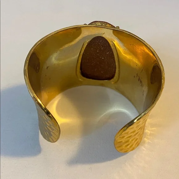 Park Lane Dubai gold tone cuff bracelet with burgundy stone - Picture 4 of 4